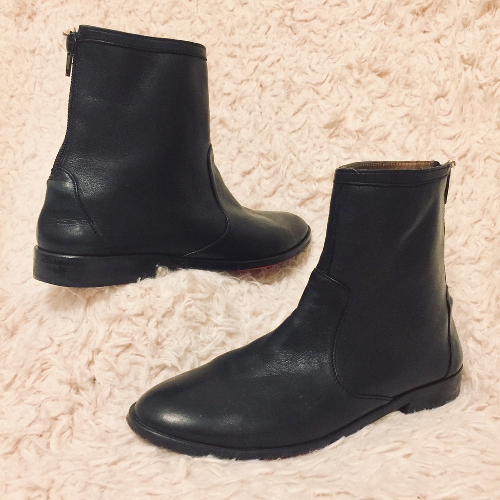 Robert Zur Jodphur butter leather booties. W7.5aa